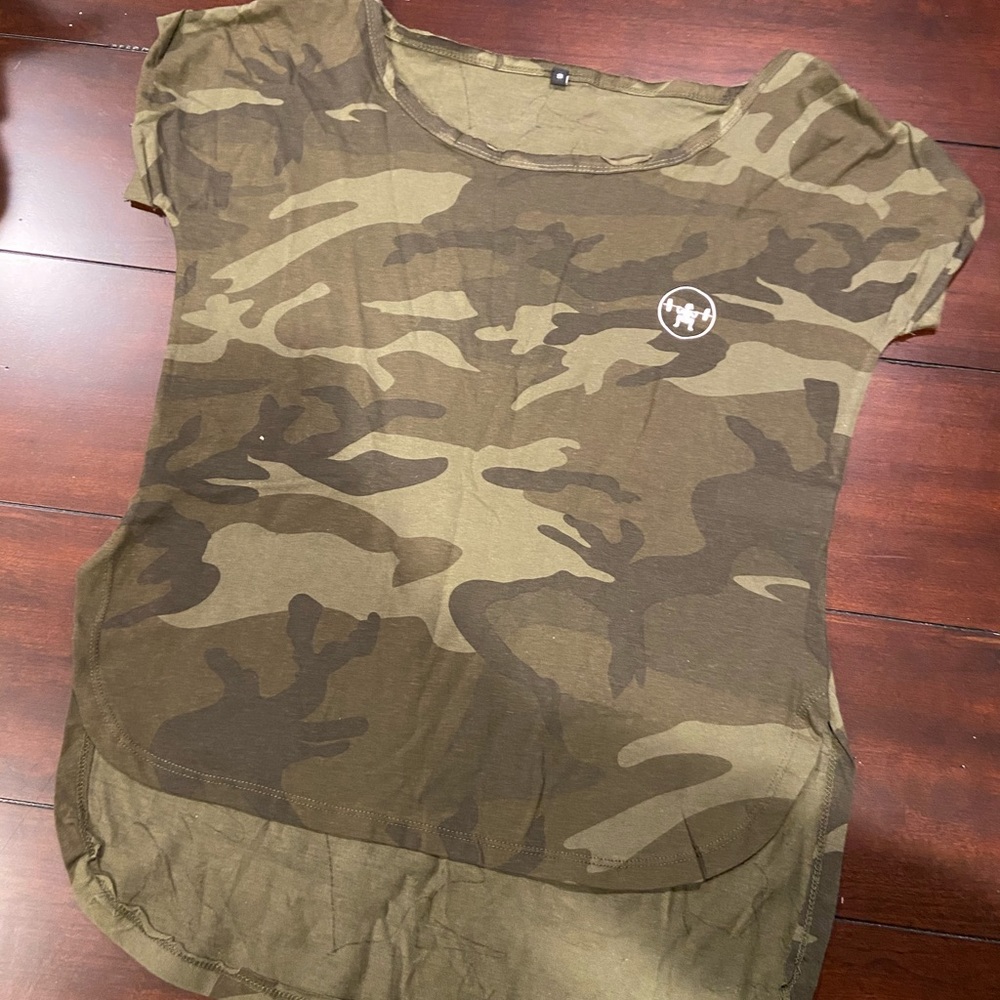 NWOT Camo Workout Tshirt